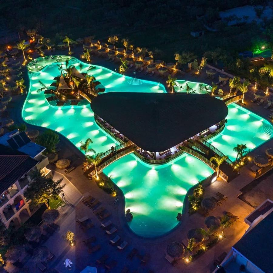 Letsos Hotel Alikanás Eksteriør bilde